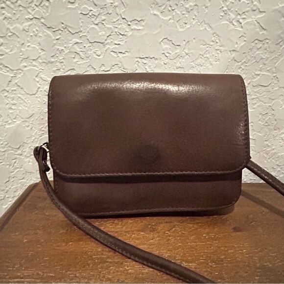 Pelle Studio Leather Crossbody Bag - Picture 2 of 7